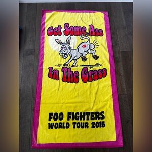 RARE Foo Fighters World Tour Merch 2015 Towel
